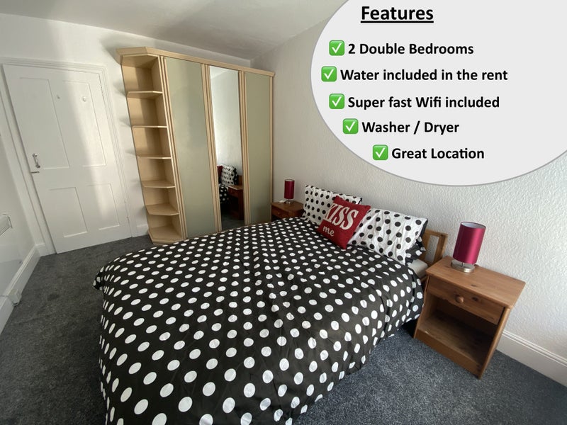 Photo 1: Large Double Room with Fitted Wardrobe