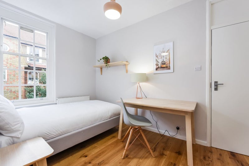 Photo 1: Room 3 £1,310 Available 15 December