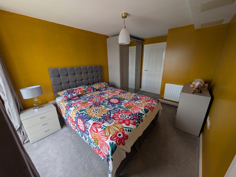Photo 1: Bedroom 1