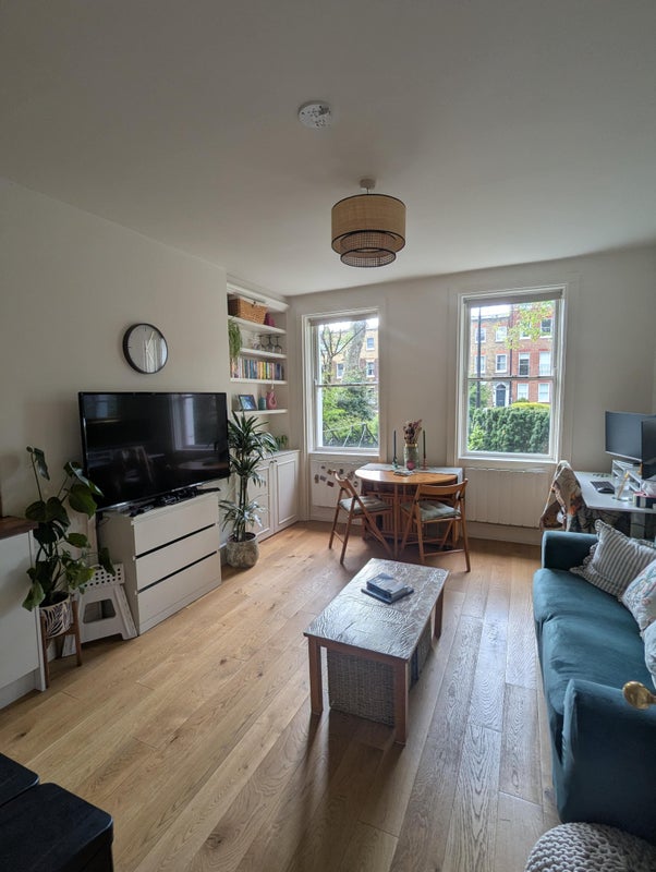 Photo 1: Living room