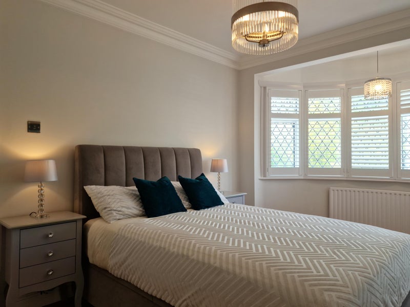 Photo 1: Double Bedroom
