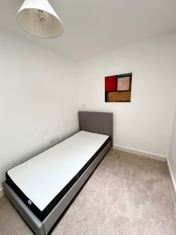 Photo 1: Room (Yours)
