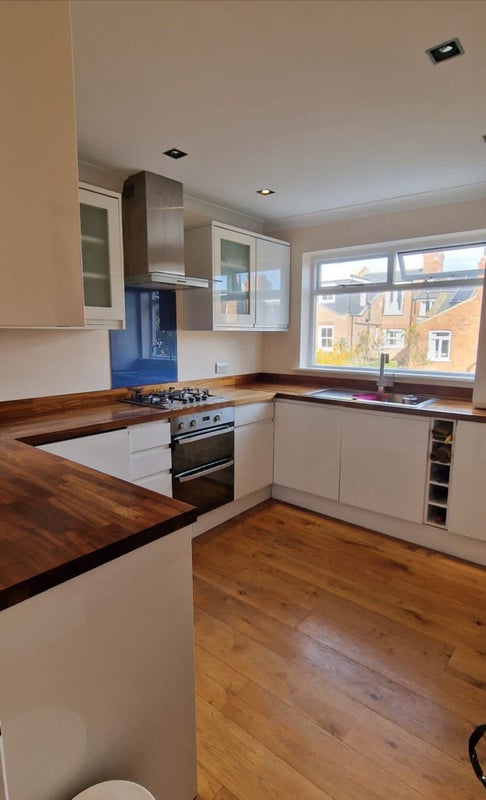 Photo 1: Kitchen shared 