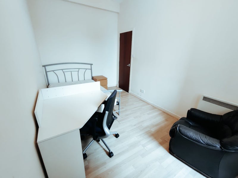 2 bed flat Aberdeen (AB24) - More