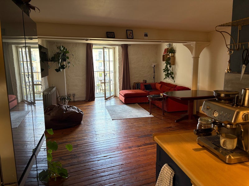 Photo 1: Kitchen+living