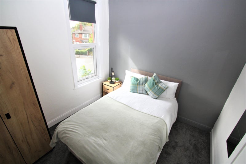 Photo 1: Small double- £620
