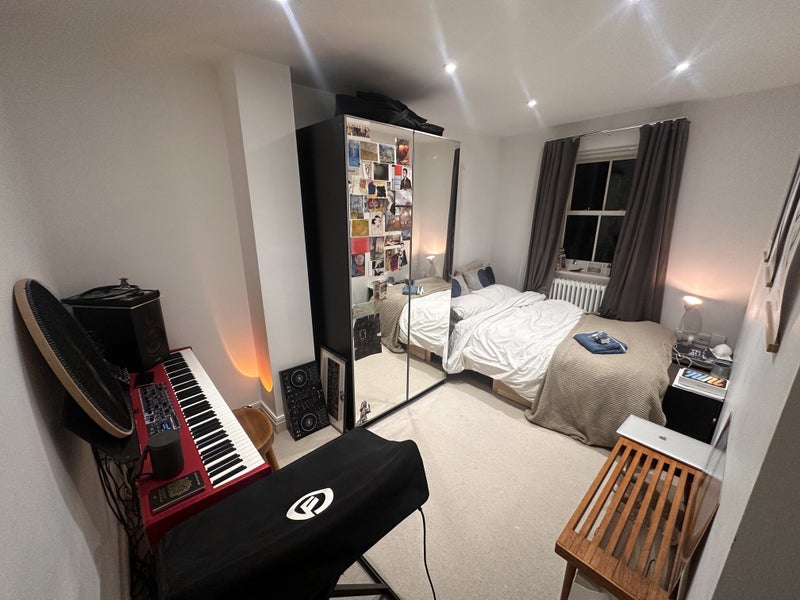 Photo 1: Bedroom view 1