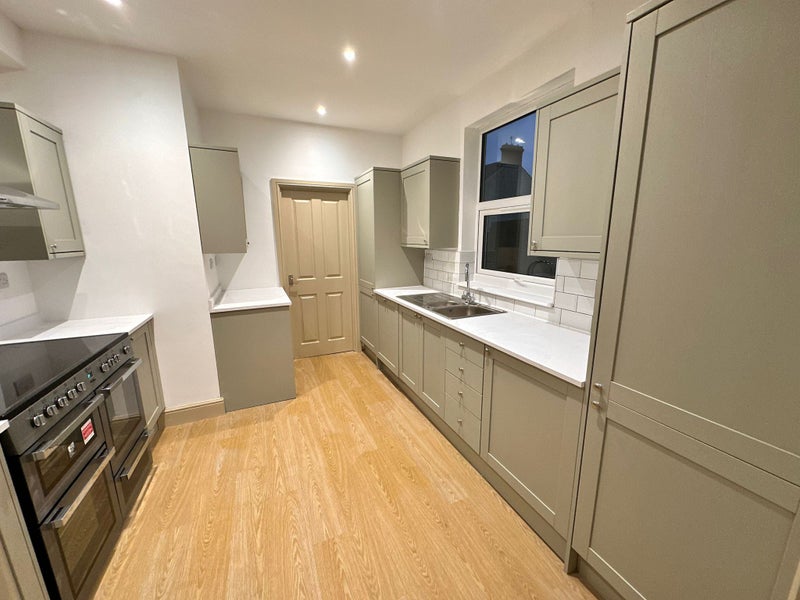 Photo 1: Huge Kitchen 