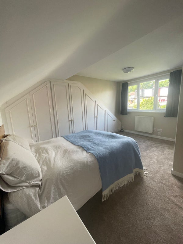 Photo 1: Double Bedroom 