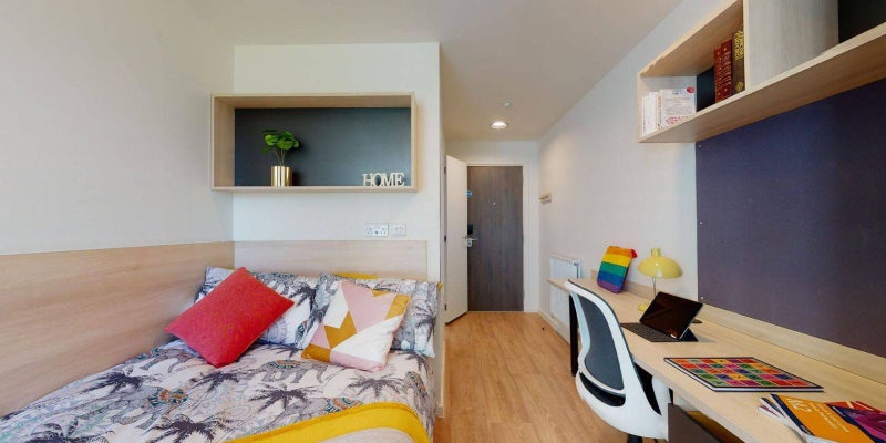 Photo 1: Single Standard Room