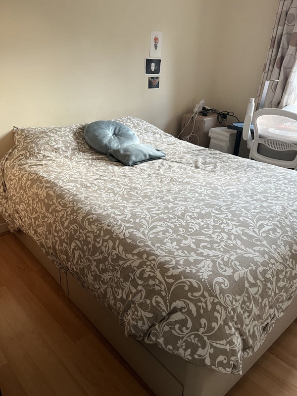 Photo 1: Room (Yours)