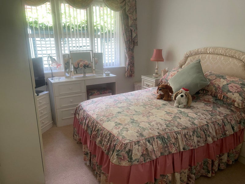 Photo 1: Double Bedroom with En-Suite