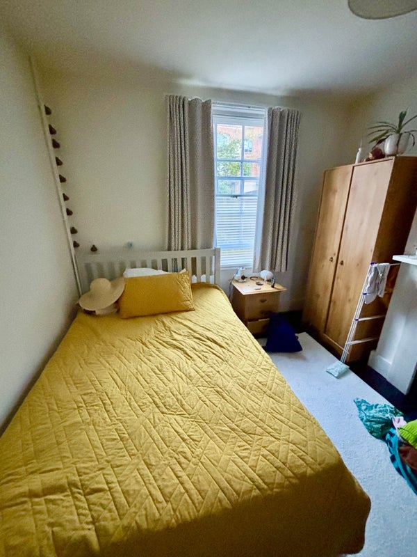 Photo 1: Room (Mine)