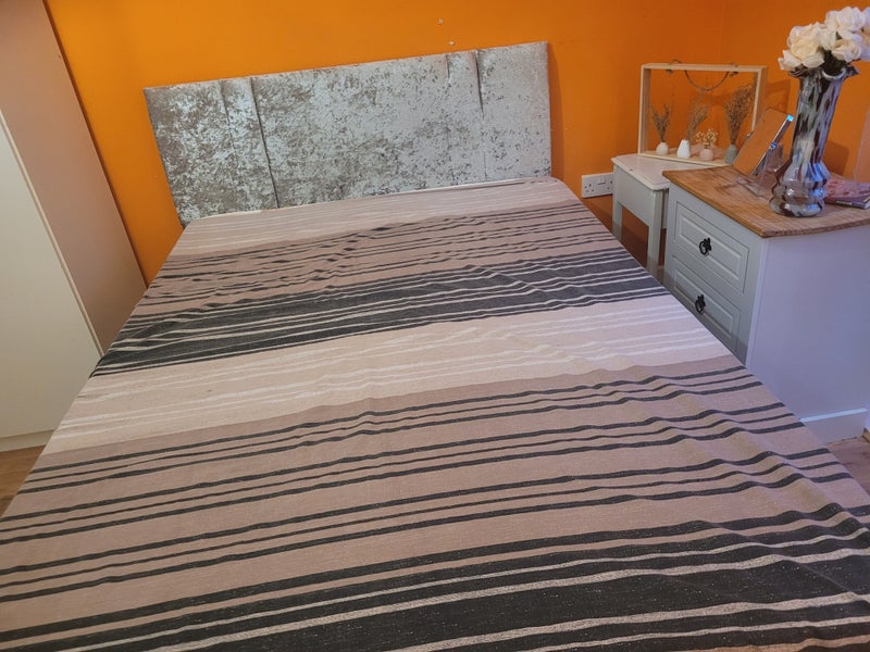 Photo 1: Double bedroom with double bed fully furnished with fridge freezer included