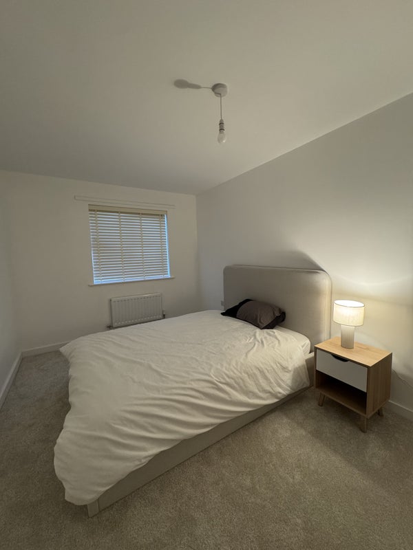 Photo 1: Room (Yours)