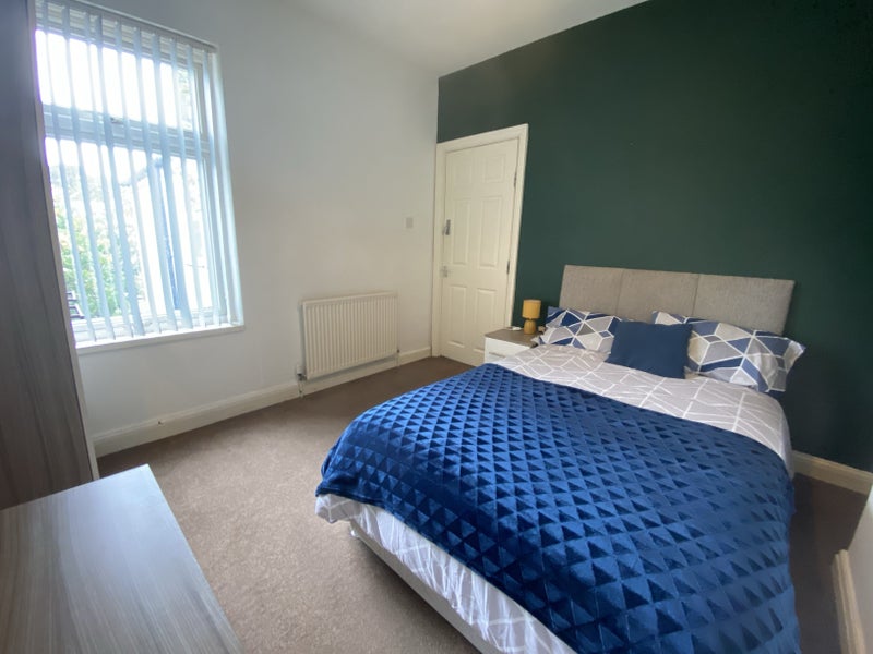 Photo 1: Room 4 - £495pcm