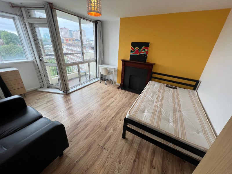 Photo 1: £277pw with all bills included