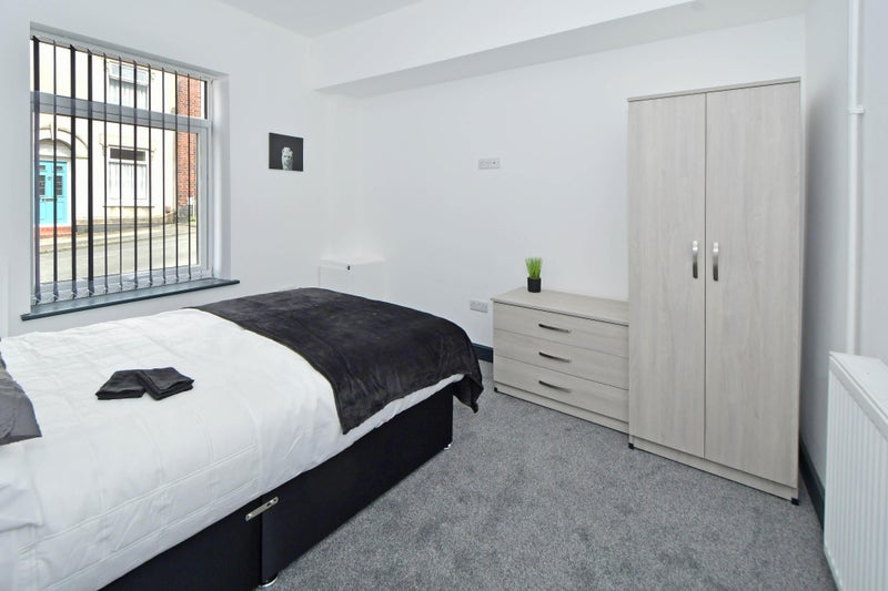 Photo 1: Room 1 - Double Room