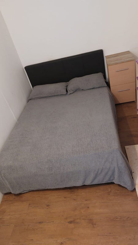Photo 1: Double Bed
