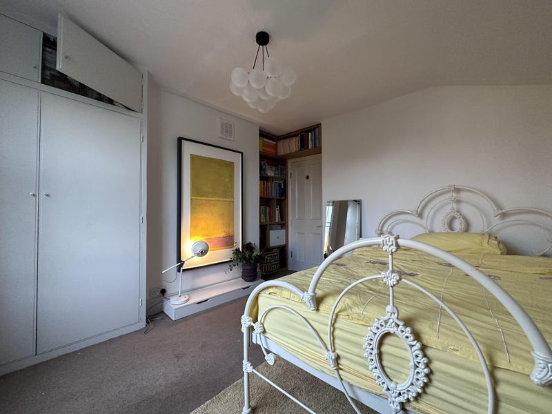 Photo 1: Bedroom available for rent