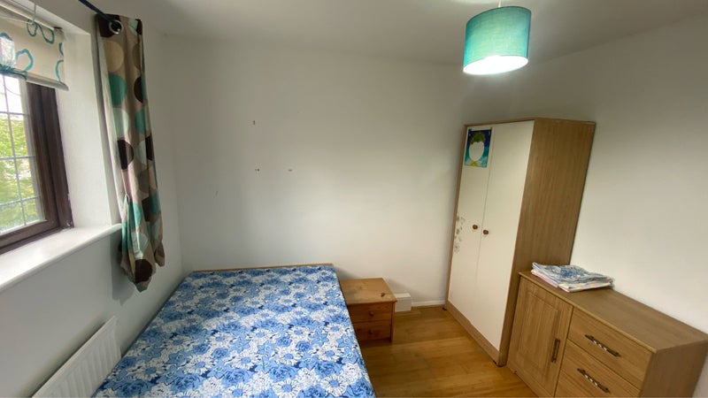 Photo 1: Room 1