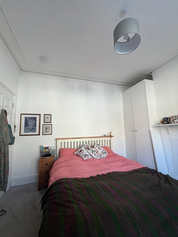 Photo 1: Room (Yours)