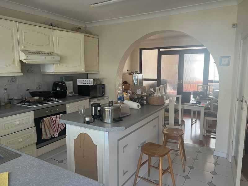 Photo 1: Kitchen