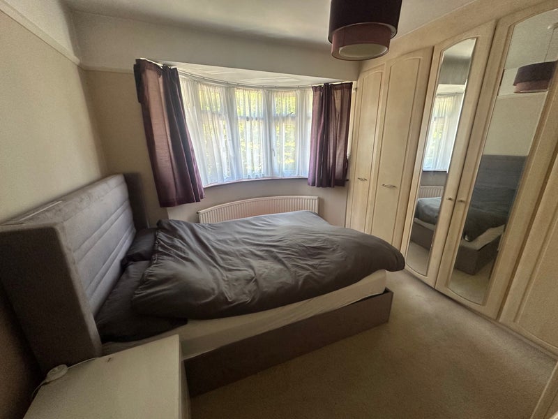 Photo 1: Room (Yours)