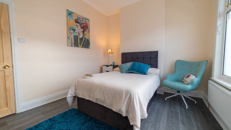 Photo 1: The Boutique