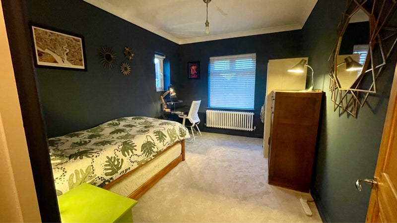 Photo 1: Room (Yours)