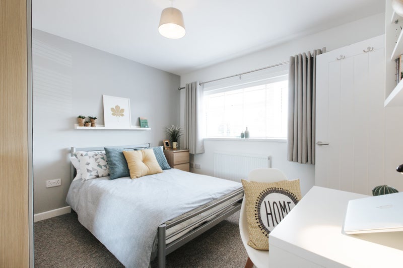 Photo 1: Room 6 - First floor, front of the property, single occupancy only, with ensuite shower room