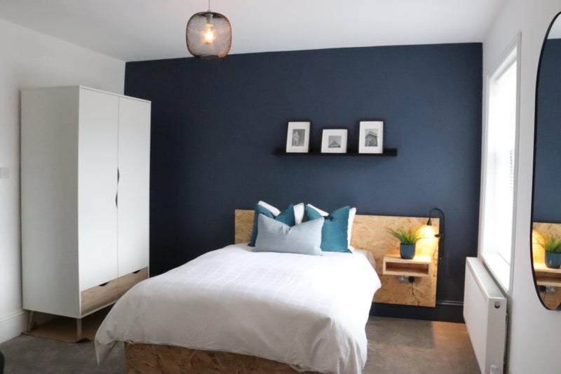 Photo 1: Room 4 - Large Studio style with ensuite and kitchenette - £870pcm