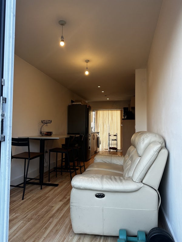 Photo 1: Kitchen and dining 