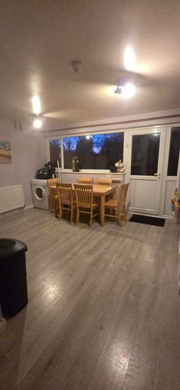 Photo 1: Dining Area