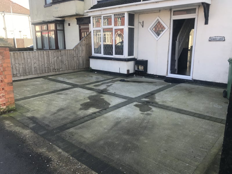 Photo 1: Driveway can fit 3 cars, 2 comfortably 