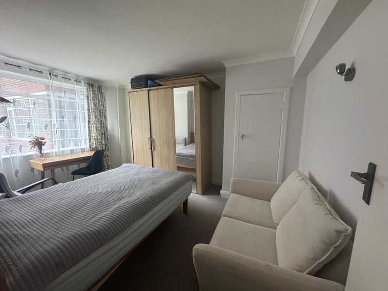 Photo 1: Double room