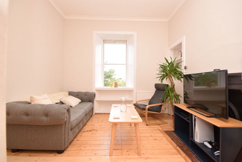 '2 bedroom flat for Edinburgh Fringe' Room to Rent from SpareRoom