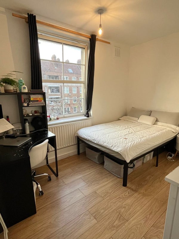 Photo 1: Double room