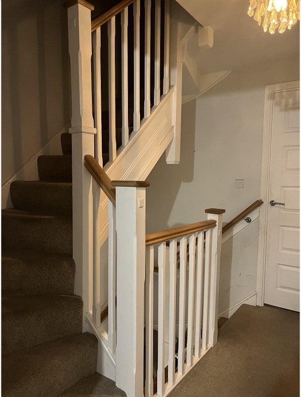 Photo 2: Stairs 