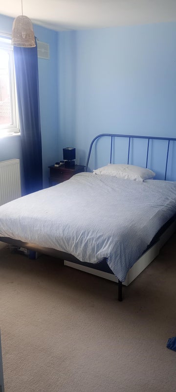 Photo 1: bedroom