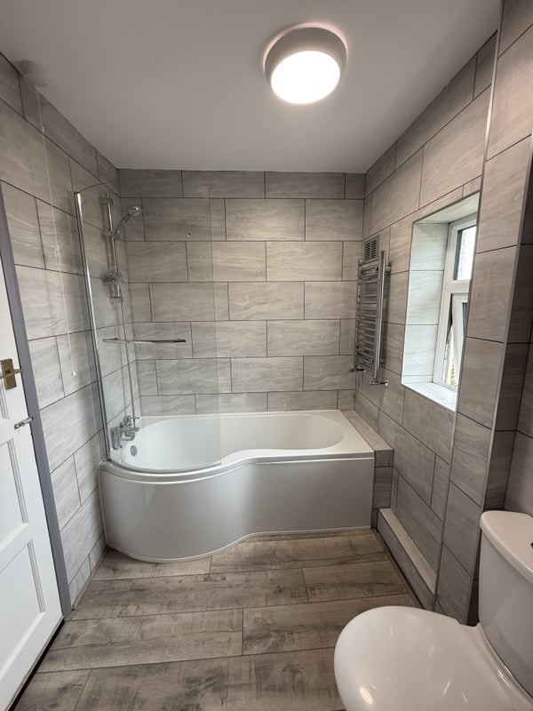 Photo 1: Bathroom