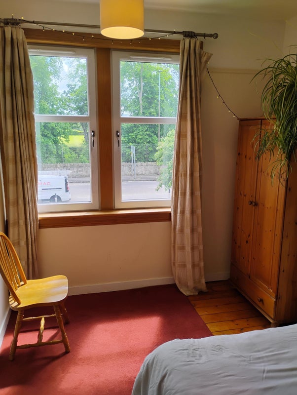 Photo 1: The available room.  Double glazing means the road noise is not too bad.