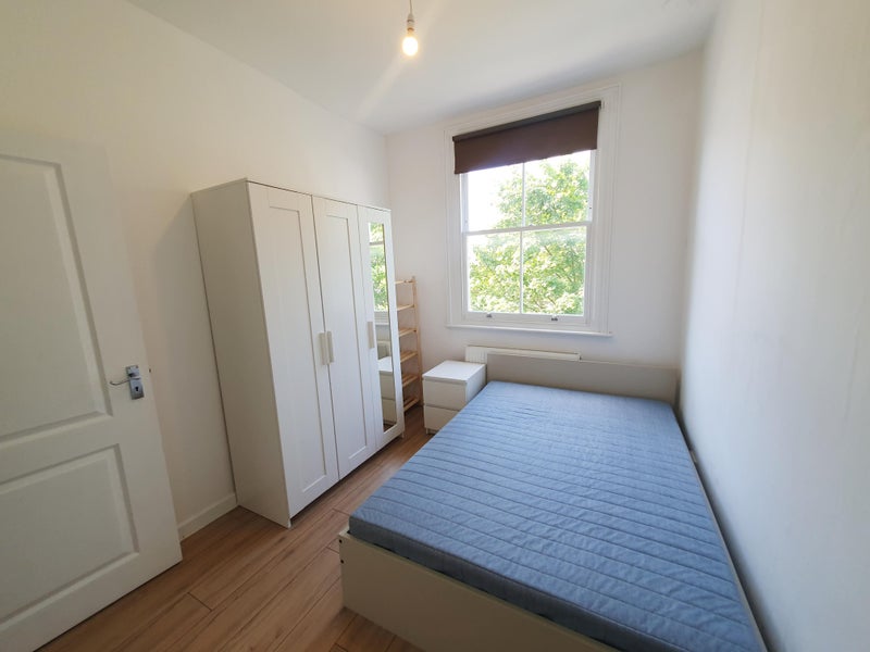 Photo 1: Room 2 (£999)