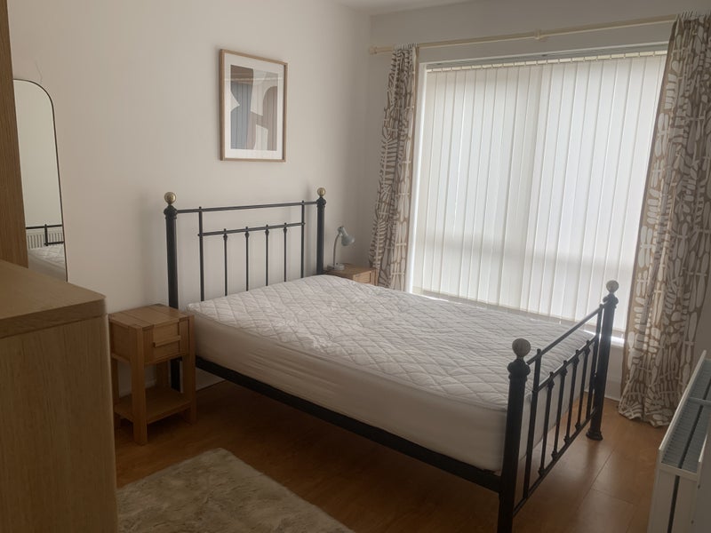 Photo 1: front bedroom