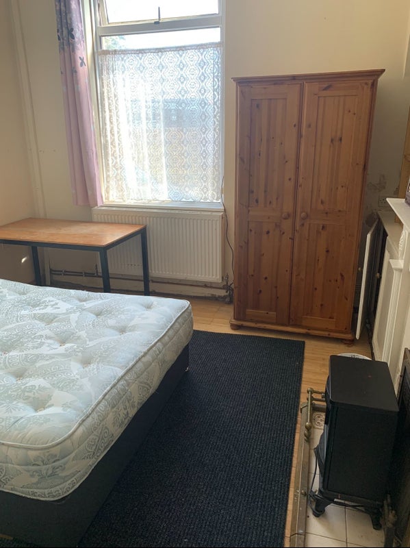 Photo 1: Double room 