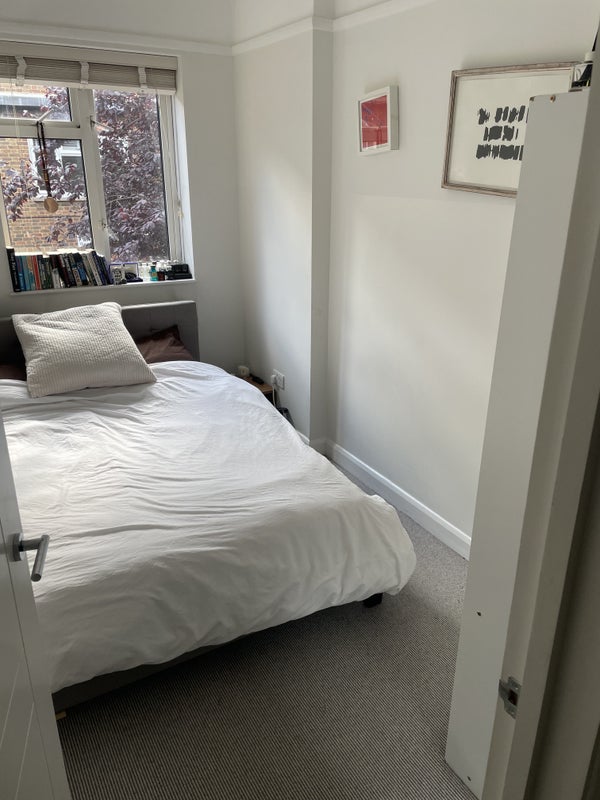 Photo 1: Room (Yours)