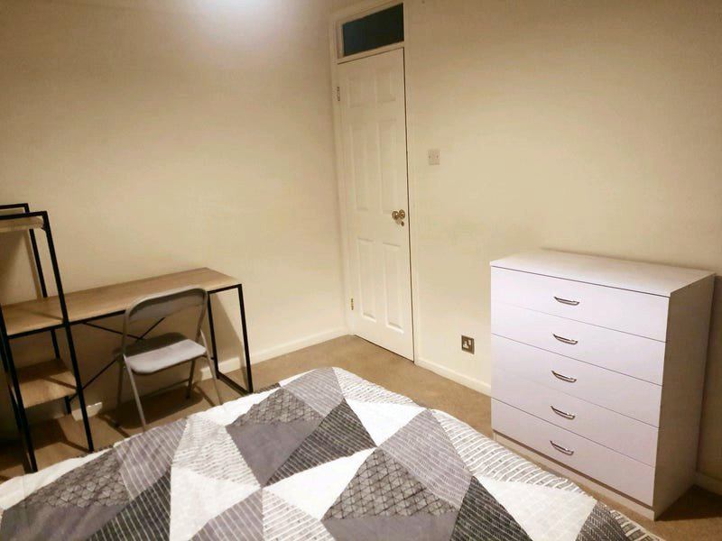 Photo 1: Double room 