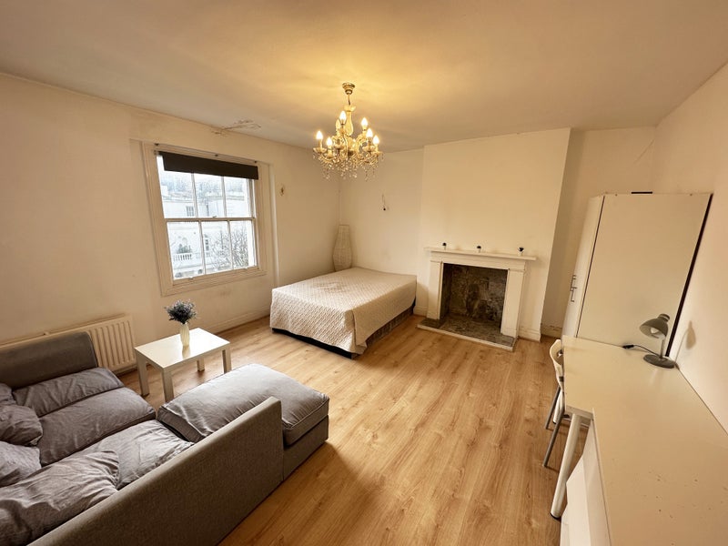 Photo 1: Available room