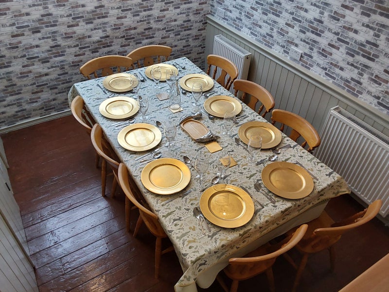 Photo 1: Dining area 