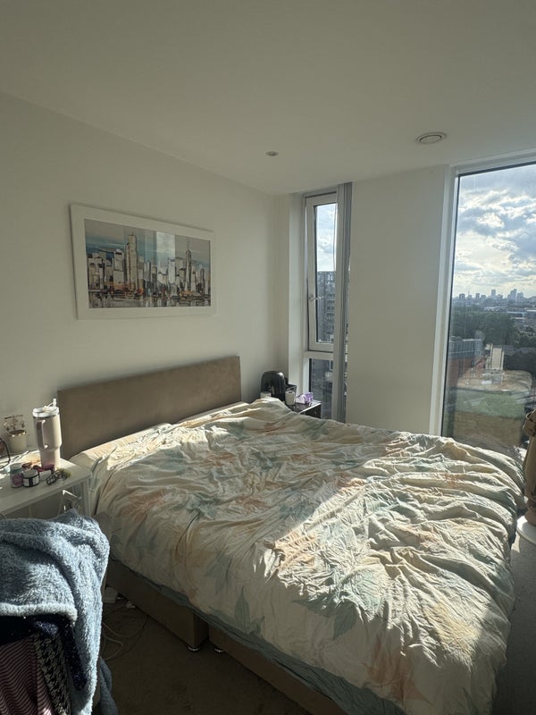 Photo 1: Room (Yours)